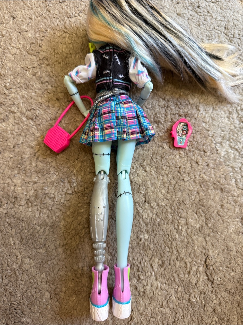 Mattel Monster High G3 Frankie Stein Doll with Plaid Skirt and Pink Accessories - Picture 3 of 3